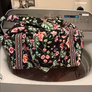 Vera Bradley Floral Quilted crossbody - Black Pink Green